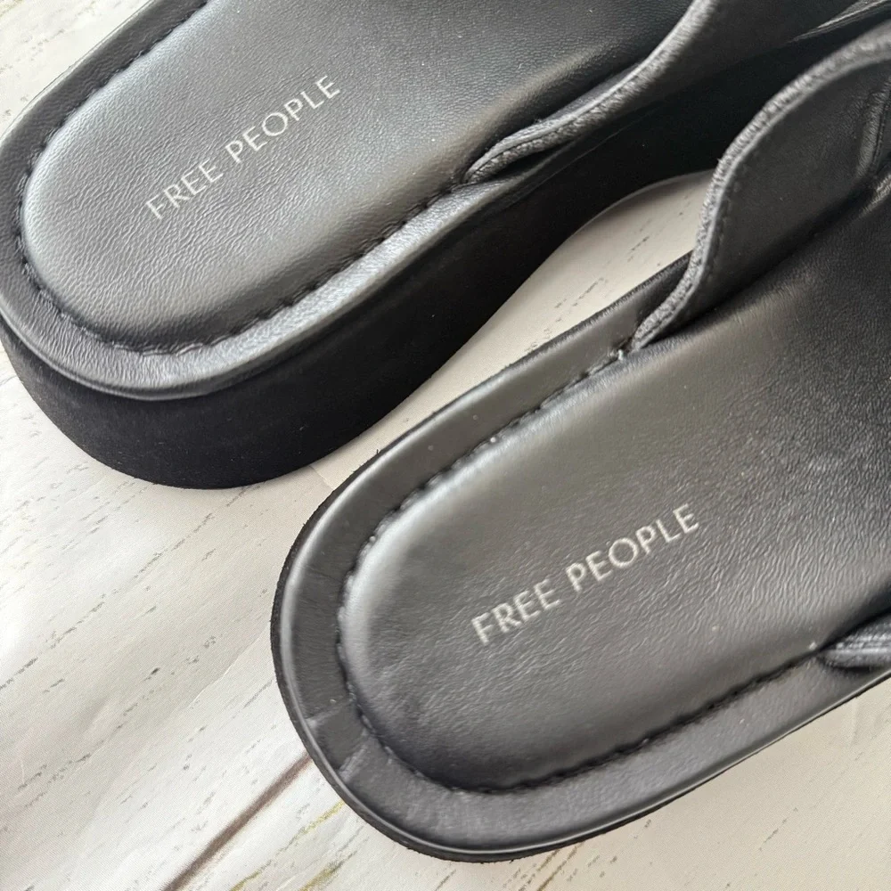 Free People Asbury Flatform Sandals Black Size 7.5 Suede Platform Slides New - Picture 5 of 8